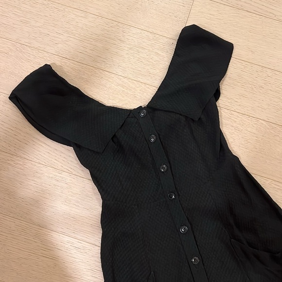 Reformation Off the Shoulder Midi Dress - Picture 4 of 13